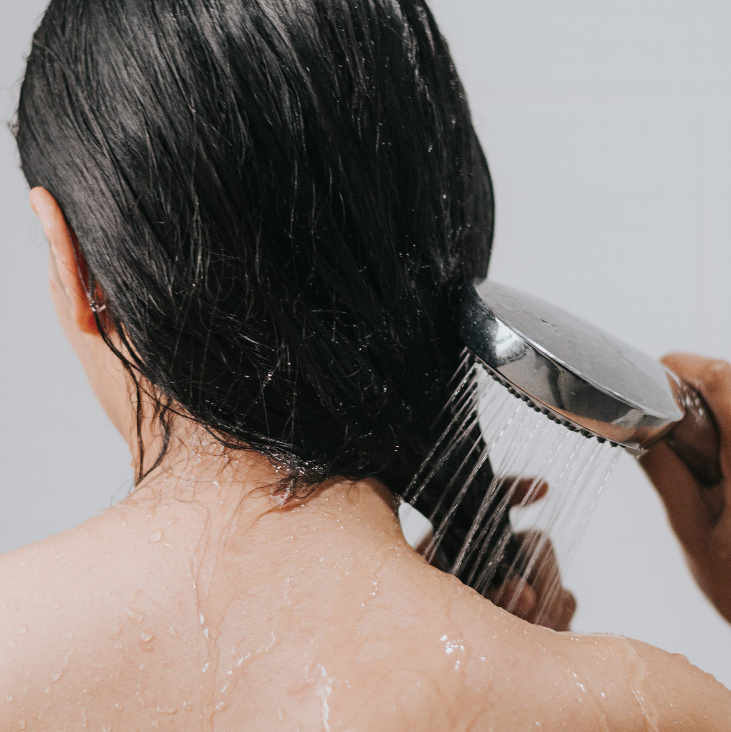 Risciacqua con acqua tiepida o fredda